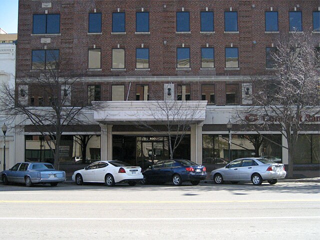More Photos Of 100 SE 9th St, Topeka Office For Lease