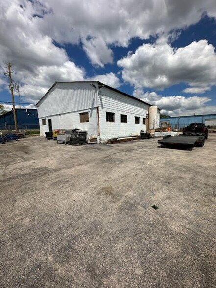 More Photos Of 3728 Airport Hwy, Birmingham Auto Repair For Lease