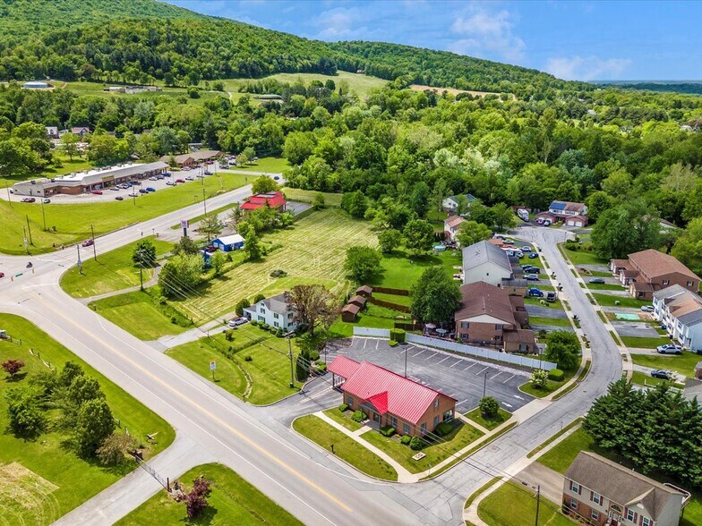 More Photos Of 100 S Main St, Smithsburg Bank For Sale
