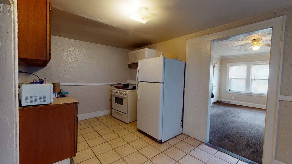 More Photos Of 881 Eddy Rd, Cleveland Apartments For Sale