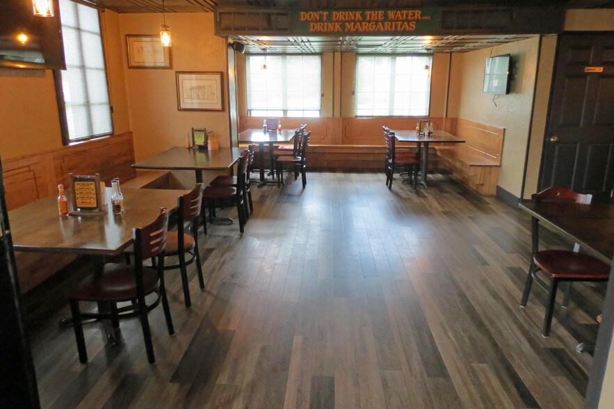More Photos Of 2309 Columbia Ave, Lancaster Restaurant For Sale
