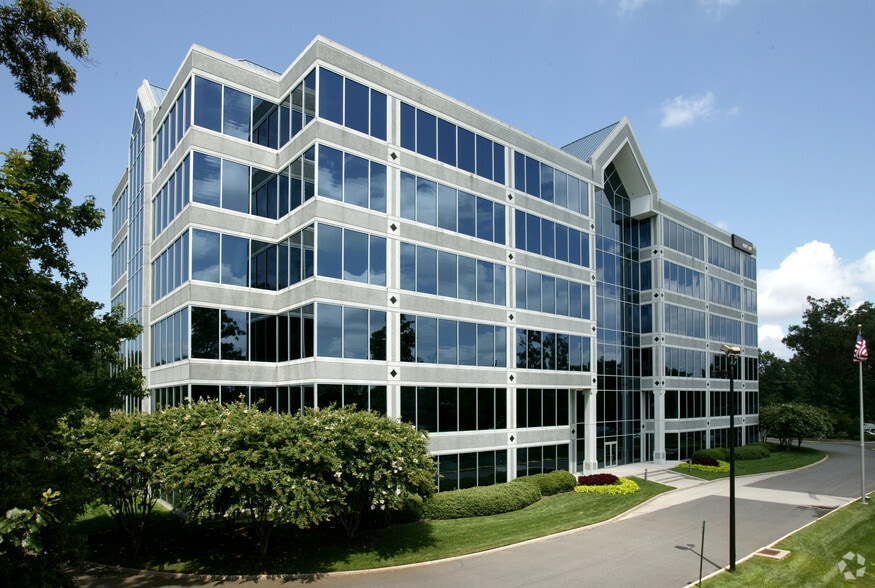 Primary Photo Of 5701 Cleveland St, Virginia Beach Office For Lease