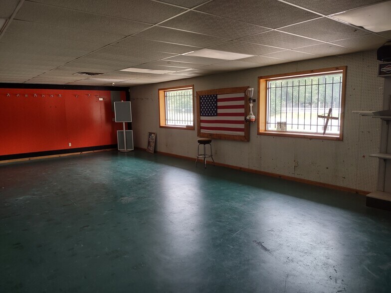 More Photos Of 24090 FM 1485 Rd, New Caney Service For Sale