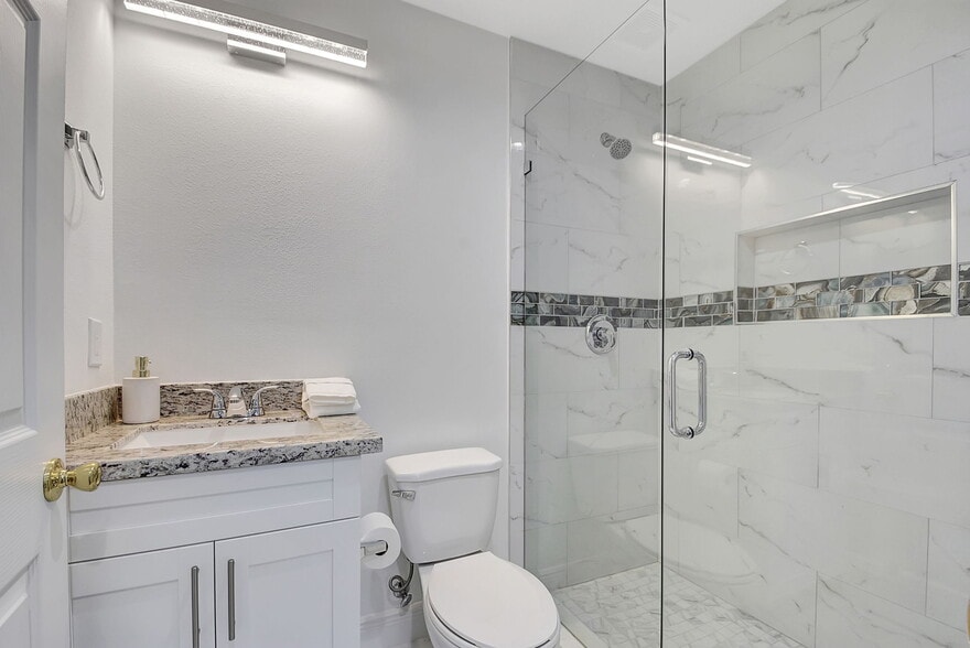 More Photos Of 3871 Patio Ct, Lake Worth Apartments For Sale