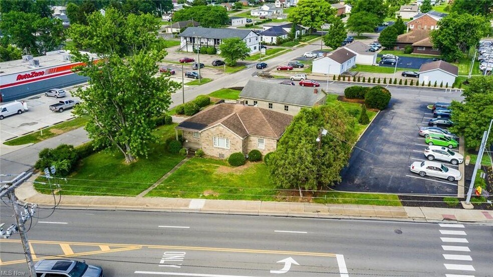 Primary Photo Of 2647 Maple Ave, Zanesville Flex For Sale