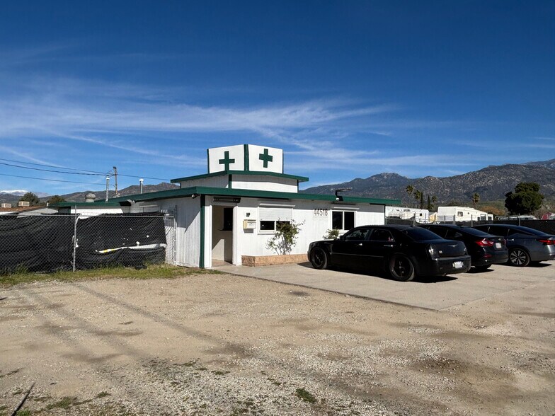 More Photos Of 44518 Florida Ave, Hemet Specialty For Sale
