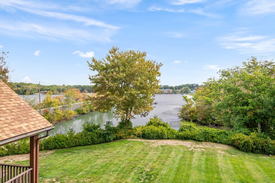 More Photos Of 2 Douglas Pike, Smithfield Office For Sale