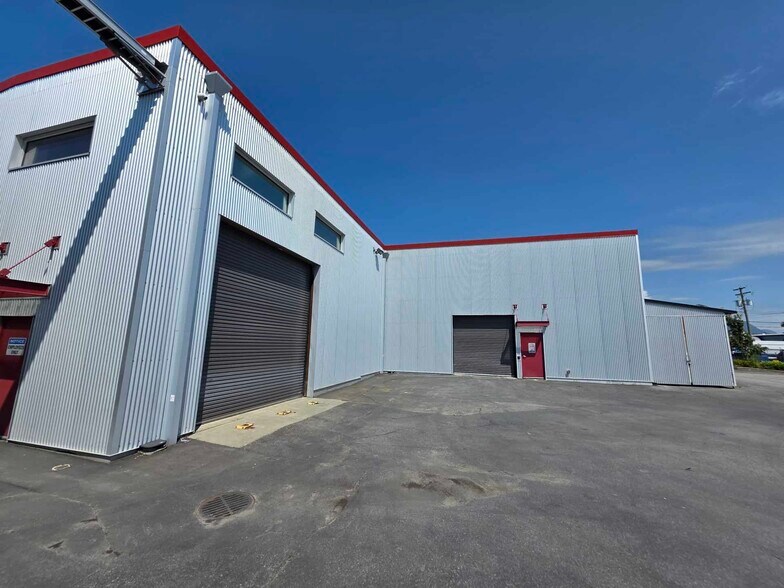 More Photos Of 1840 Broadway St, Port Coquitlam Warehouse For Sale