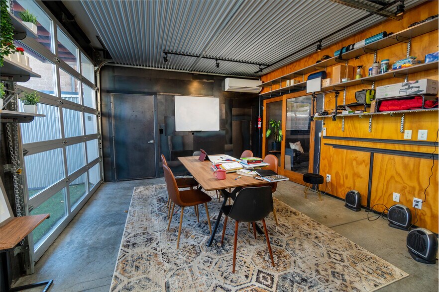 More Photos Of 626 NW Arizona Ave, Bend Office For Sale