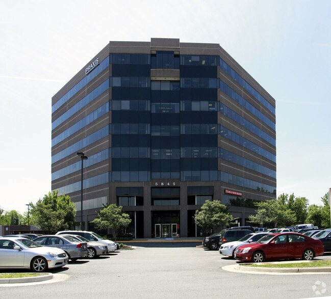 More Photos Of 5845 Richmond Hwy, Alexandria Office For Sale