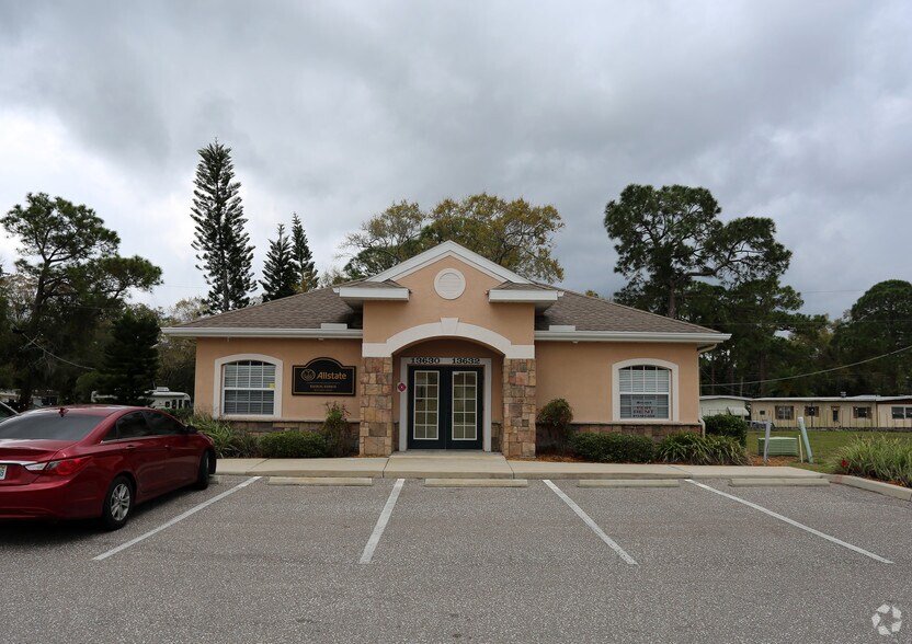 More Photos Of 13630-13632 W Hillsborough Ave, Tampa Medical For Sale