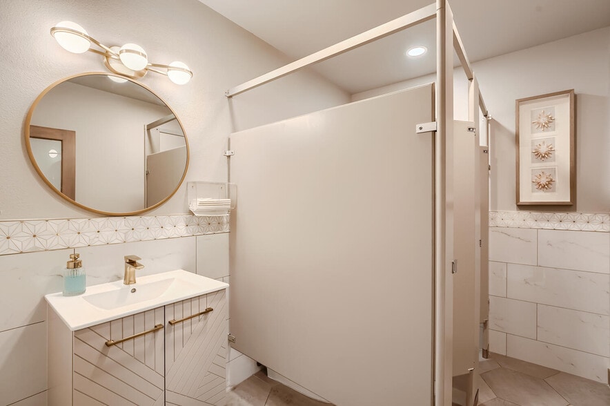 More Photos Of 10600 W Alameda Ave, Lakewood Loft Creative Space For Lease