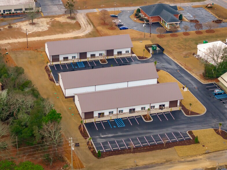 More Photos Of 118 Centerville Rd, Gilbert Light Distribution For Lease