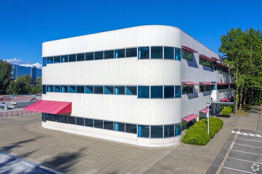 More Photos Of 4225 Kincaid St, Burnaby Office For Sale