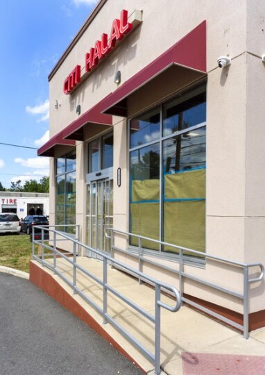 More Photos Of 1822 N Olden Ave, Ewing Restaurant For Sale