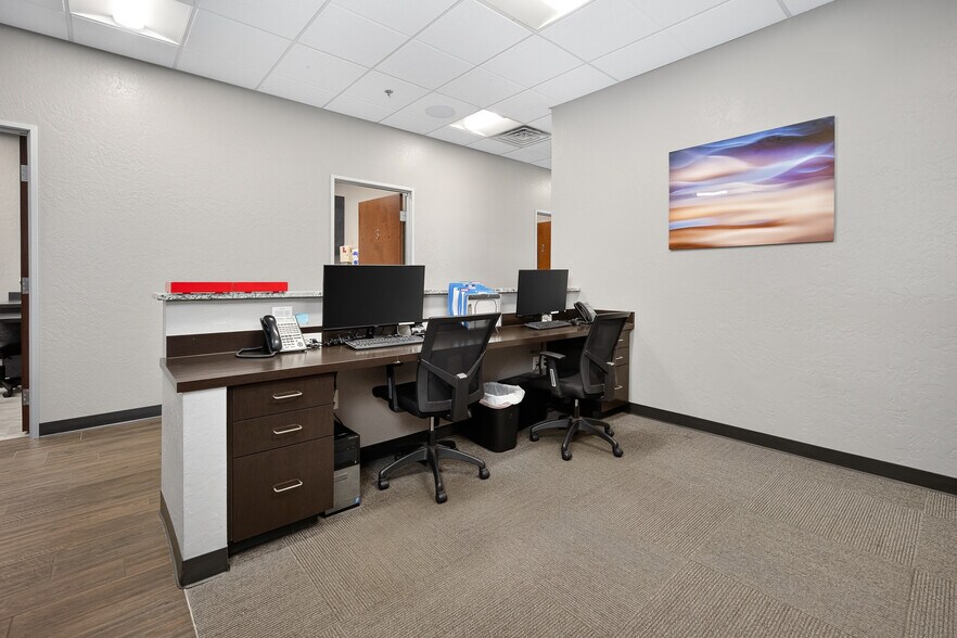More Photos Of 2804 SW 134th St, Oklahoma City Medical For Sale