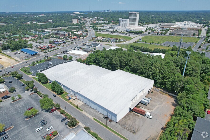 More Photos Of 3407 W Gate City Blvd, Greensboro Freestanding For Lease