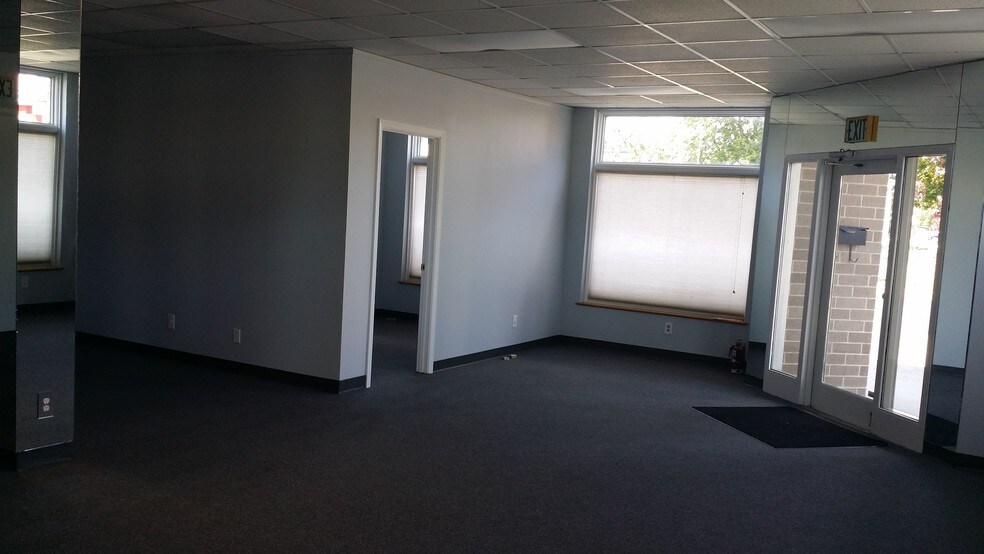 More Photos Of 401 Eastern Shore Dr, Salisbury Office For Lease