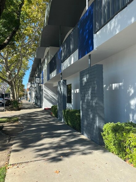 More Photos Of 930 Alhambra Blvd, Sacramento Office For Lease