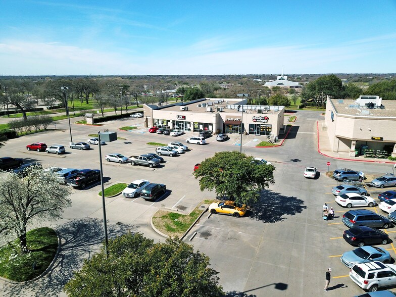 More Photos Of 1827 SW Green Oaks Blvd, Arlington Freestanding For Lease
