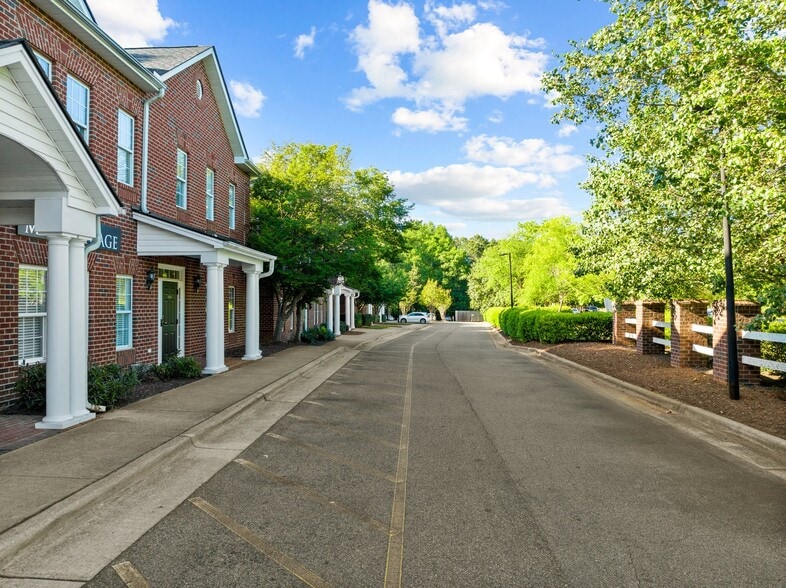 More Photos Of 6531 Creedmoor Rd, Raleigh Office For Sale