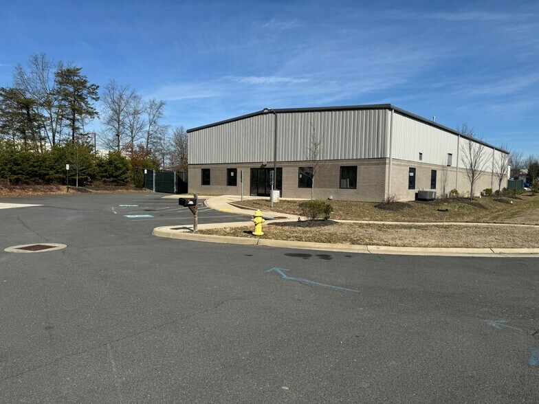 More Photos Of 13255 University Blvd, Gainesville Industrial For Sale