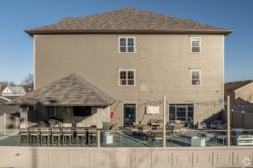 More Photos Of 106-108 Montgomery St, Bloomfield Apartments For Sale