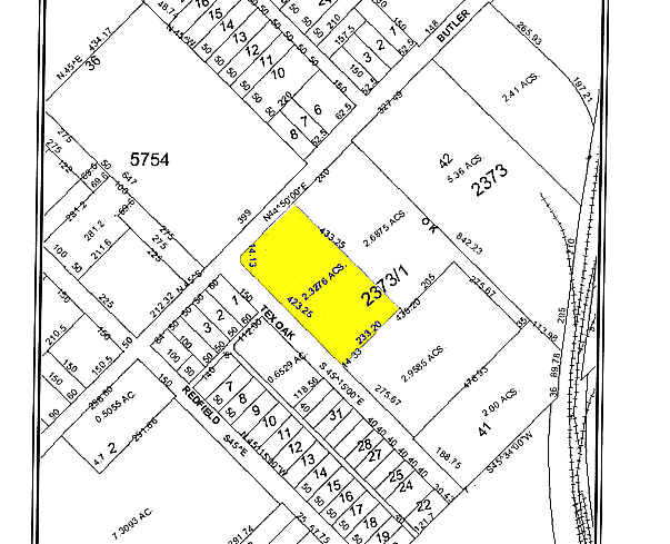 More Photos Of 9010 John W Carpenter Fwy, Dallas Warehouse For Lease