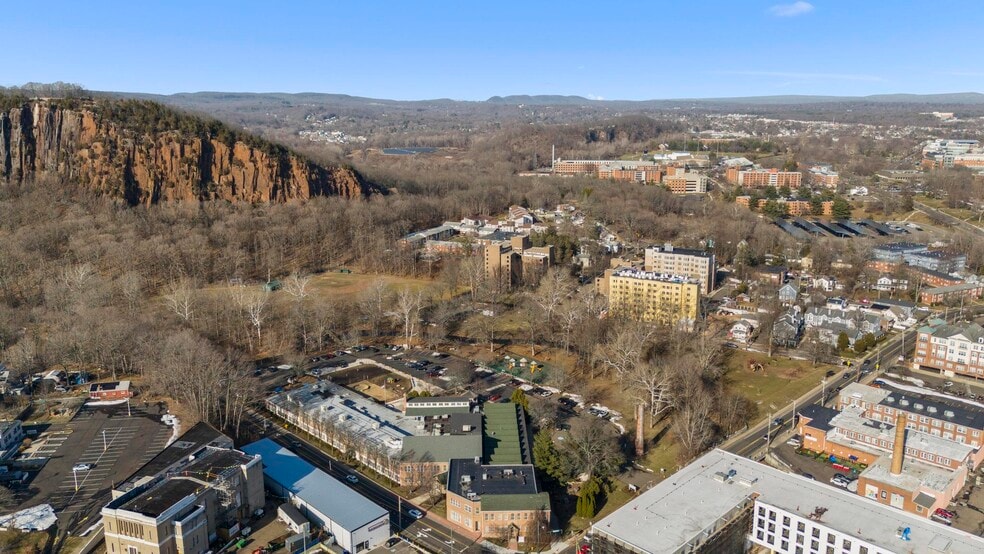 More Photos Of 495 Blake St, New Haven Office For Lease