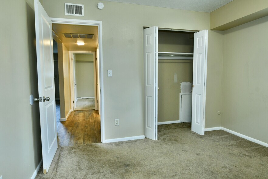 More Photos Of 203-205 Churchill Hubbard Rd, Youngstown Apartments For Sale