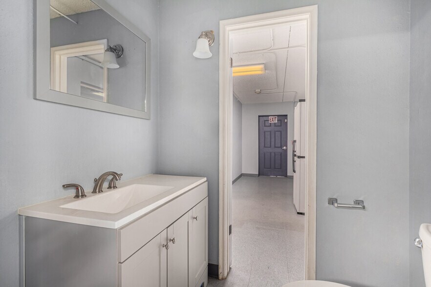 More Photos Of 5827 N 35th Ave, Phoenix Schools For Sale