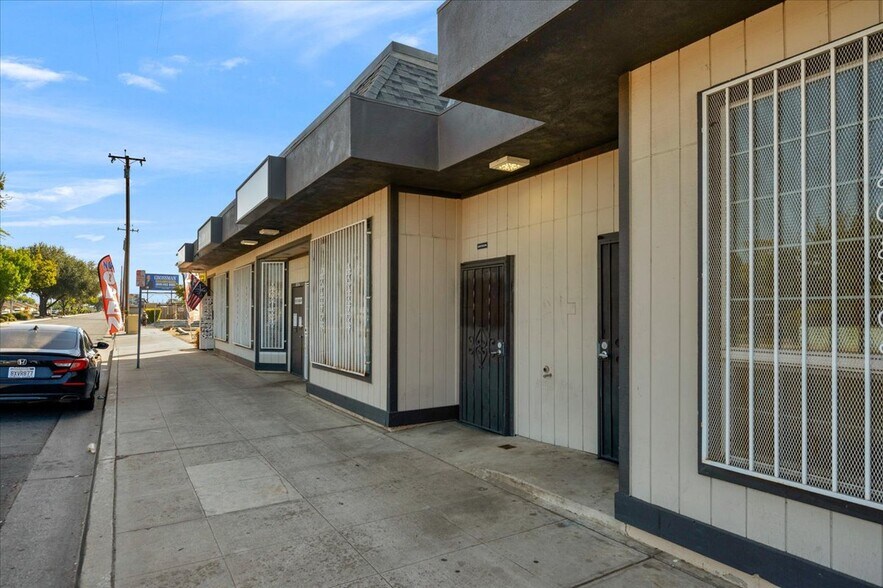 More Photos Of 3298 E McKinley Ave, Fresno Freestanding For Lease