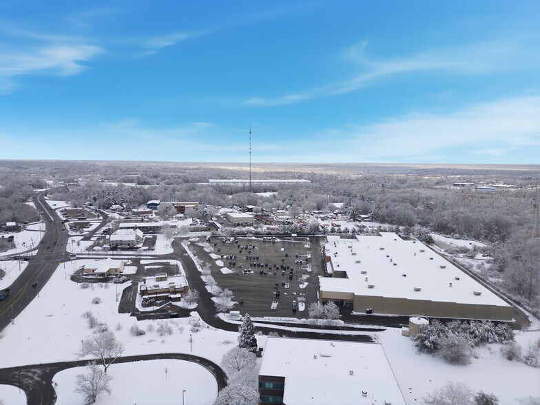 More Photos Of 726 W Center St, West Bridgewater Restaurant For Lease