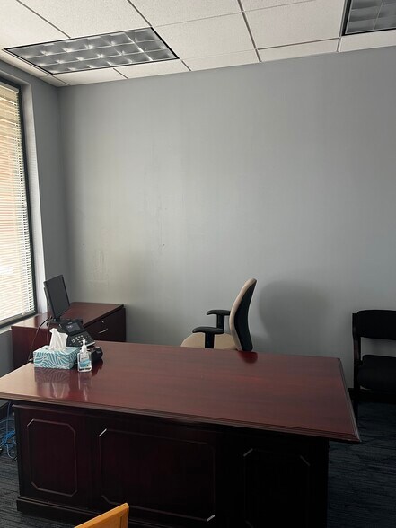 More Photos Of 757 McHenry Ave, Crystal Lake Medical For Lease