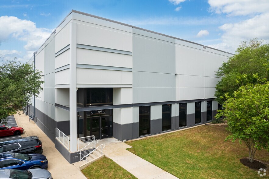 Primary Photo Of 1007 Heatherwilde Blvd, Pflugerville Warehouse For Lease