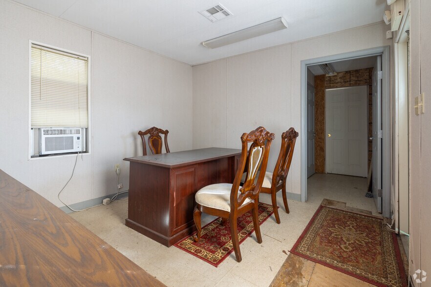 More Photos Of 11843 Camden Rd, Jacksonville Land For Lease