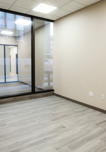 More Photos Of 320 Texas Ave, El Paso Office For Lease