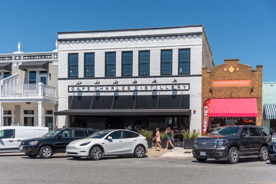 More Photos Of 225 Mason Ave, Cape Charles Storefront For Sale