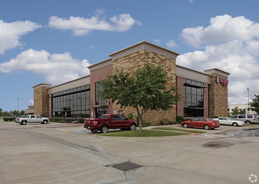 More Photos Of 771 E US Highway 80, Forney Office For Lease