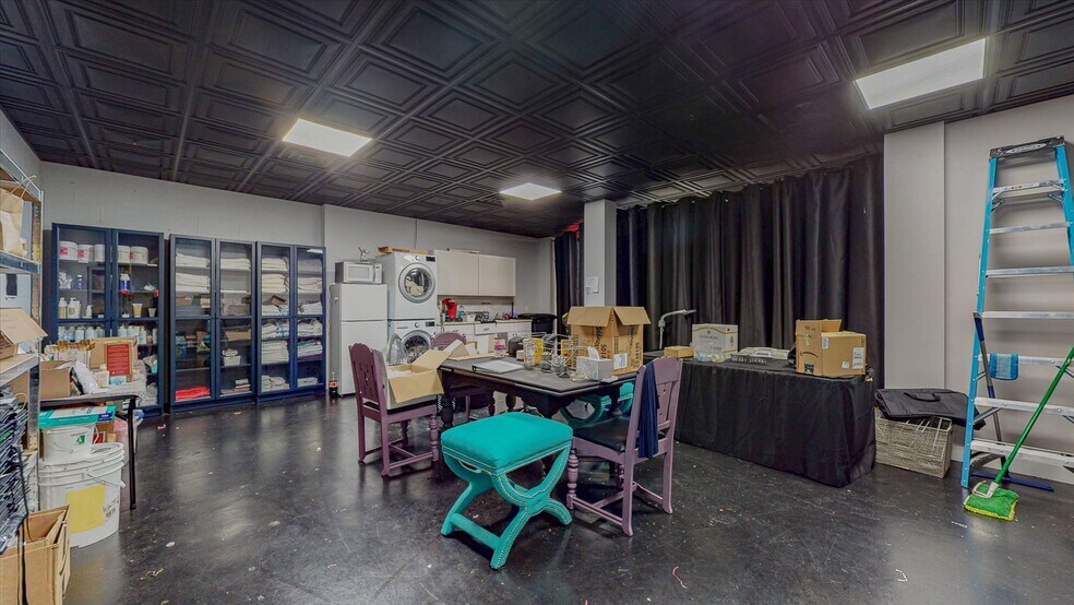 More Photos Of 218 W Main St, Urbana Office For Sale