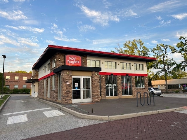 Primary Photo Of 614 Haddonfield Rd, Cherry Hill Fast Food For Sale