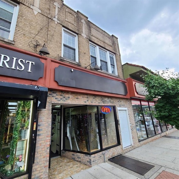 More Photos Of 6224 Bergenline Ave, West New York Storefront Retail Residential For Lease