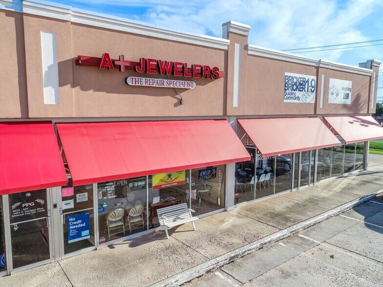 More Photos Of 1000 S Douglas Blvd, Oklahoma City Unknown For Lease