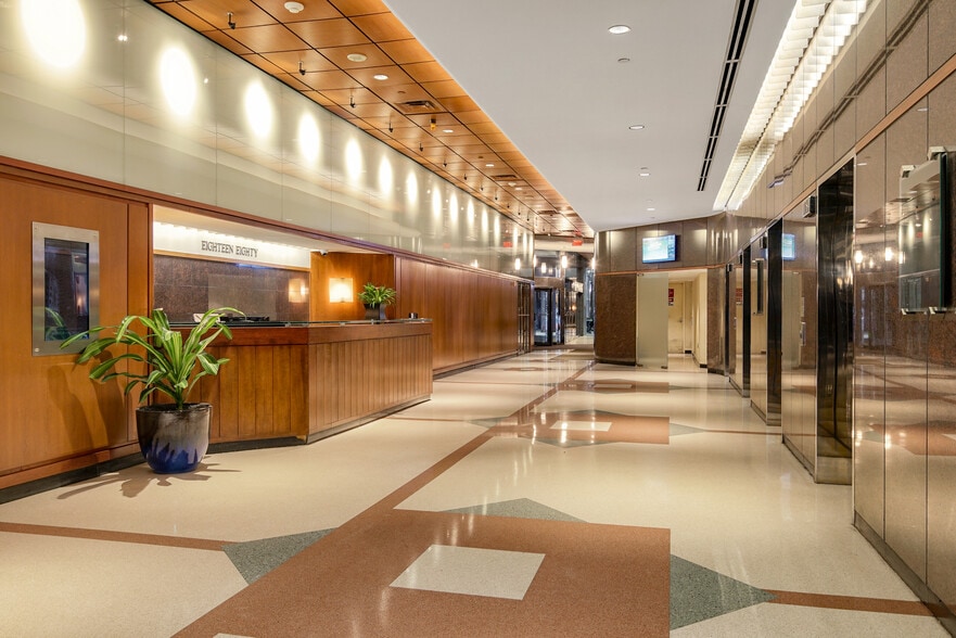 More Photos Of 1880 John F Kennedy Blvd, Philadelphia Medical For Lease