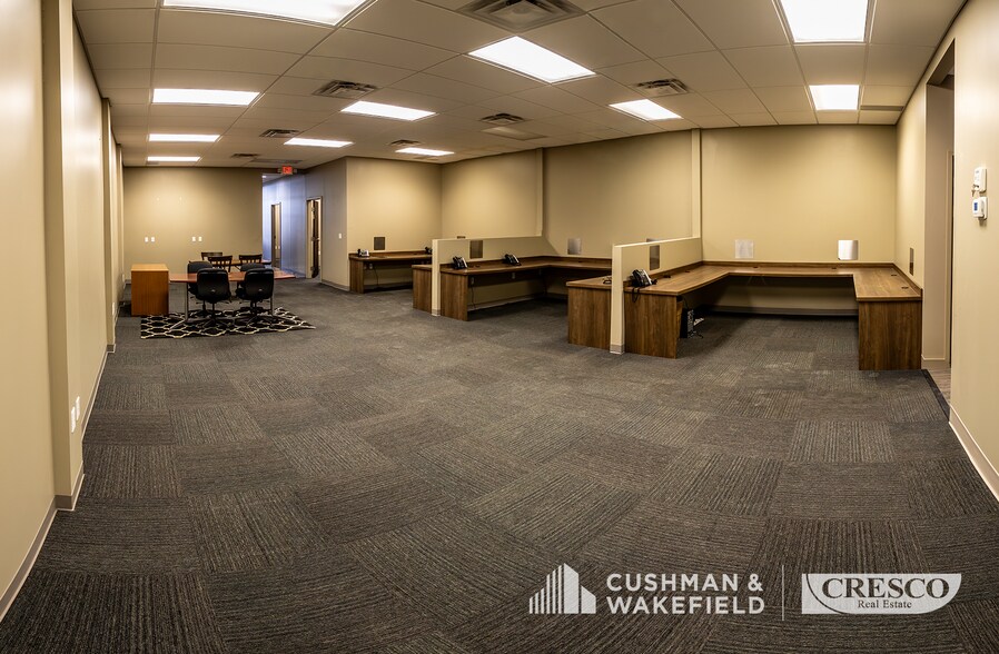 More Photos Of 1935 W 25th St, Cleveland Storefront Retail Office For Sale