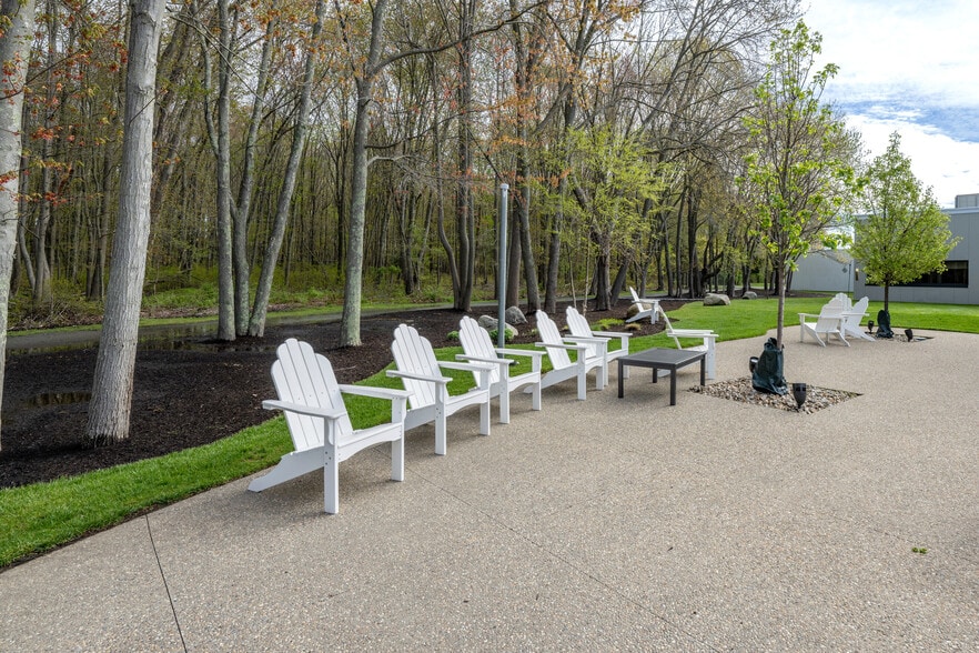 More Photos Of 115 Tripps Ln, Riverside Flex For Sale