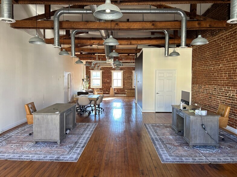 More Photos Of 125 E Davis St, Culpeper General Retail For Sale