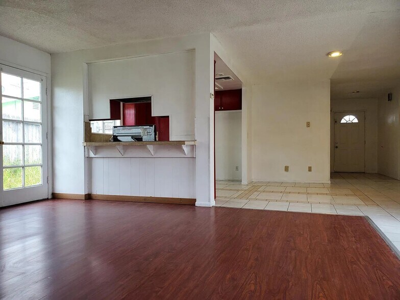 More Photos Of 616 N Citrus Ave, Escondido Specialty For Sale