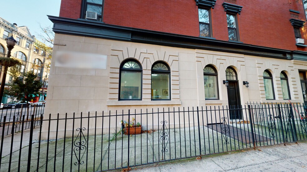 More Photos Of 113 14th St, Hoboken Storefront Retail Office For Lease