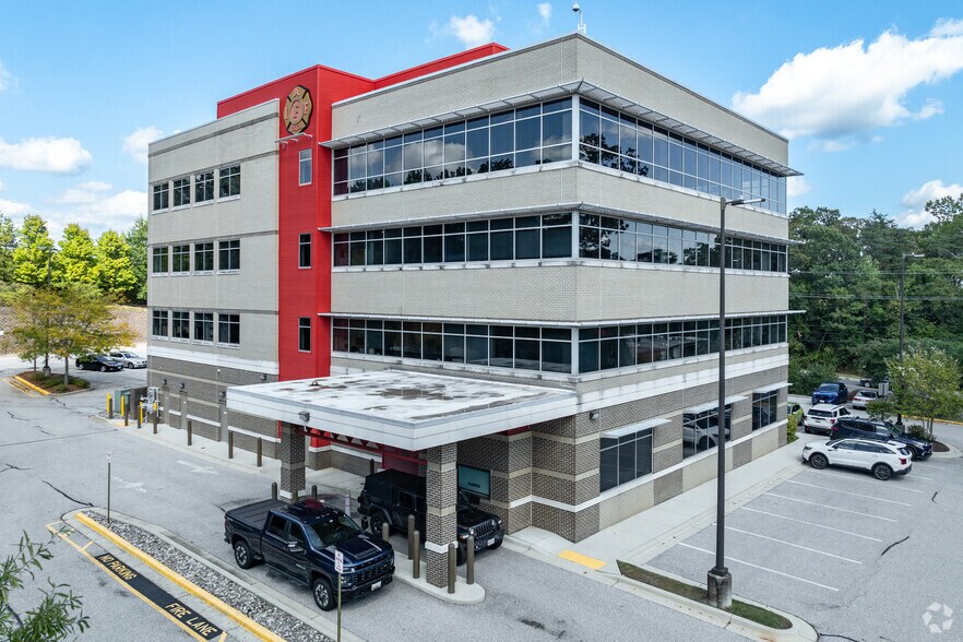 Primary Photo Of 8684 Veterans Hwy, Millersville Office For Lease